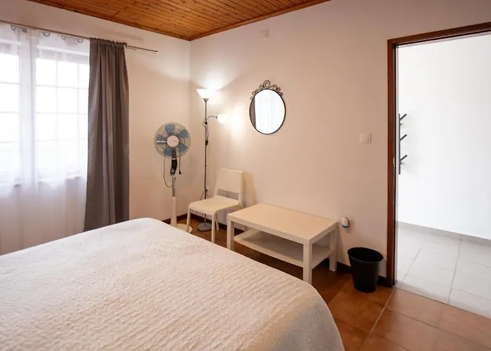 Casa Da Sogra - 3 Апартаменты *